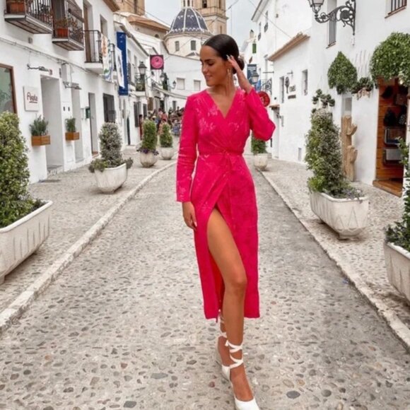 NWT - ZARA Fuchsia Satin Jacquard Wrap Dress - Size M - Picture 1 of 8